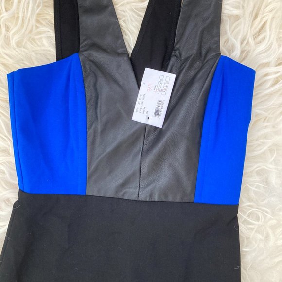 MASON V-Neck Mini Dress - Picture 6 of 10